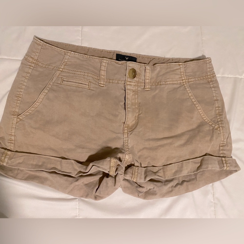 American eagle outfitter shorts. Tan American eagle outfitter shorts. Shorts